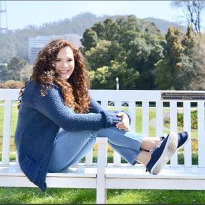 Meet your Posher, Aileen